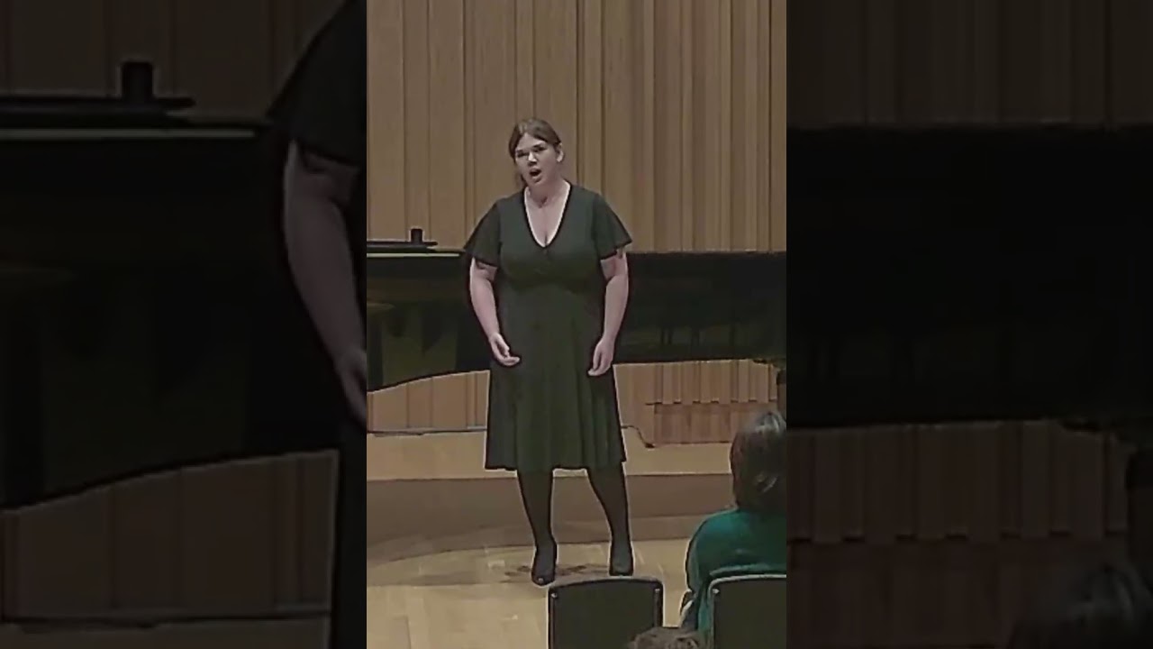 Après un rêve sung by Philippa Gabb 