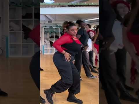 Kpop In Public HyunA Lip Hip 