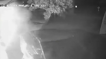 Blowtorch burglar tries to bust into spy shop