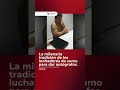 🇯🇵✋ ¡Qué joya! La milenaria tradición de los luchadores de sumo para dar autógrafos.