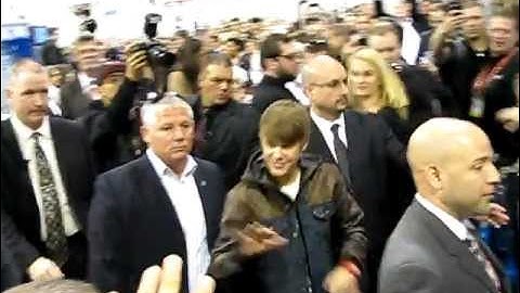 Justin Bieber video CES 2012
