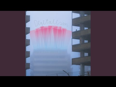 Putar Empty Warehaus - Digitalism