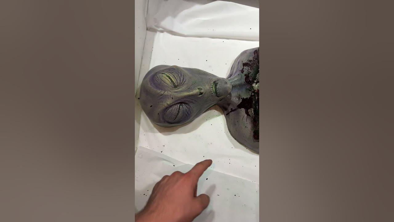 Eww an alien!!
