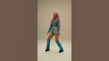 Thumbnail of ピンク髪でK-POP完コピ踊ってみた！
