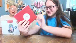 Hallmark Keepsake Disney Cinderella Castle Tree Topper & Dumbo the Flying Elephant Ornament Review!