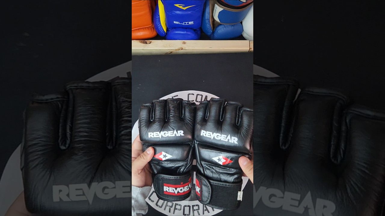 More Glove Cleaning ASMR, revive classic black