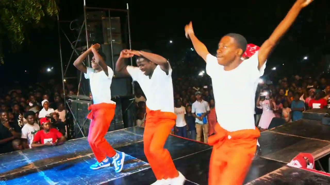 Egfar Manuel grande show da cidade de Pemba