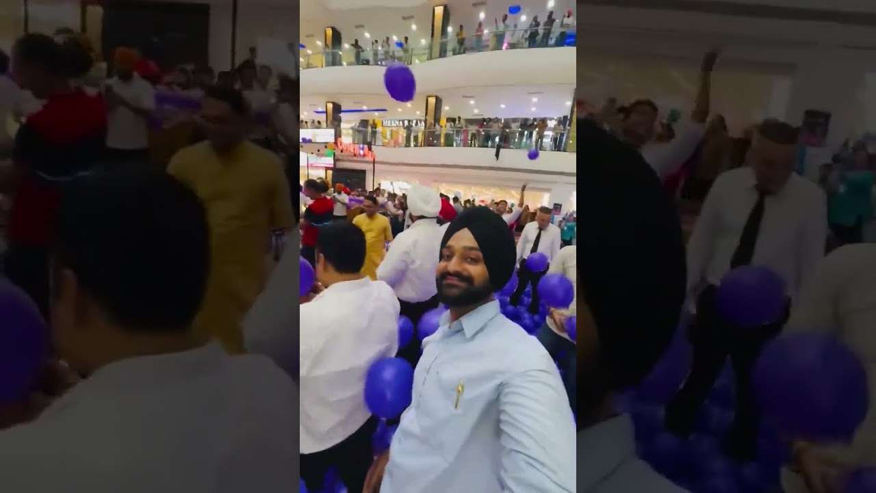 Friends 10 lakh baloon