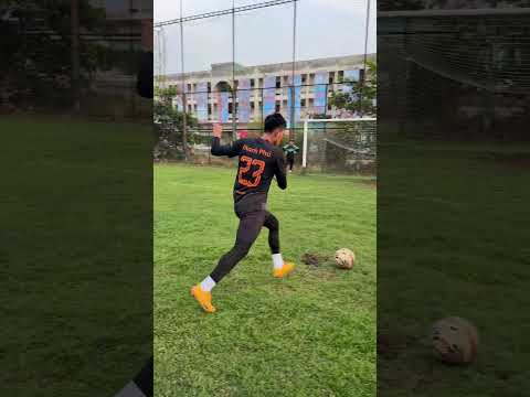 Khi thủ môn sút pen #football #editbongda #bongda #soccer #goalkeeper #footballsoccer