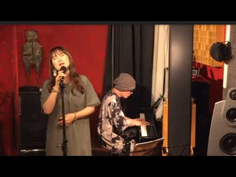 山岡美香-Mika Yamaoka -A certain sadness  アストラッド・ジルベルト & ワルター・ワンダレイ