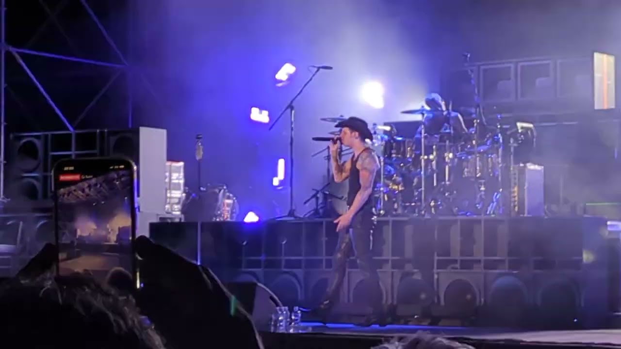 Achille Lauro - Stupidi Ragazzi (live @Corigliano-Rossano)