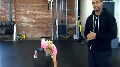 Push up with 1 arm dumbbell row