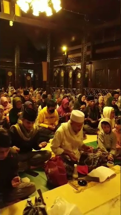 Tawasul Di Maqom Kanjeng Syekh Kiyai Zakaria Alias Eyang Jugo Gunung Kawi Kepanjen Malang