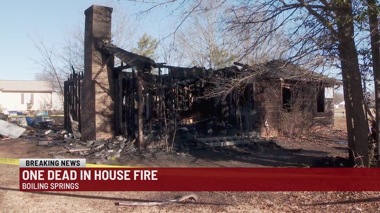 One dead in Boiling Springs house fire - YouTube