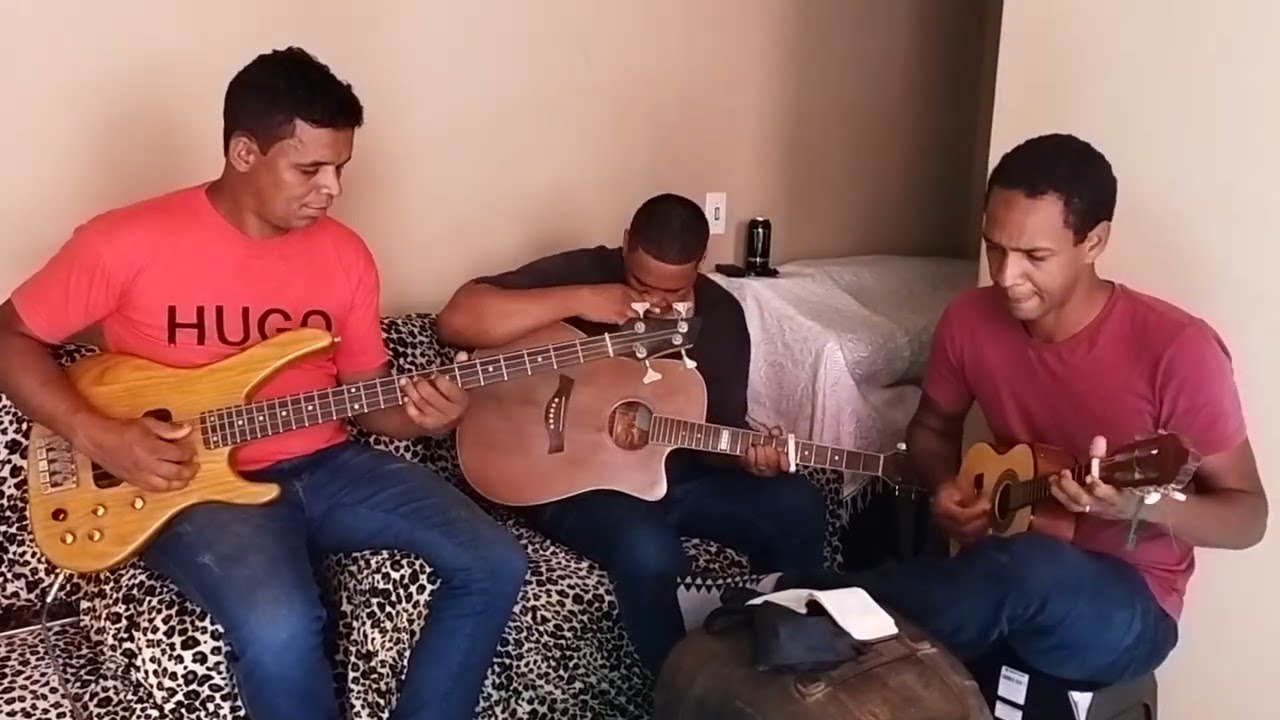 hino CCB 😍 cavaquinho violão e baixo