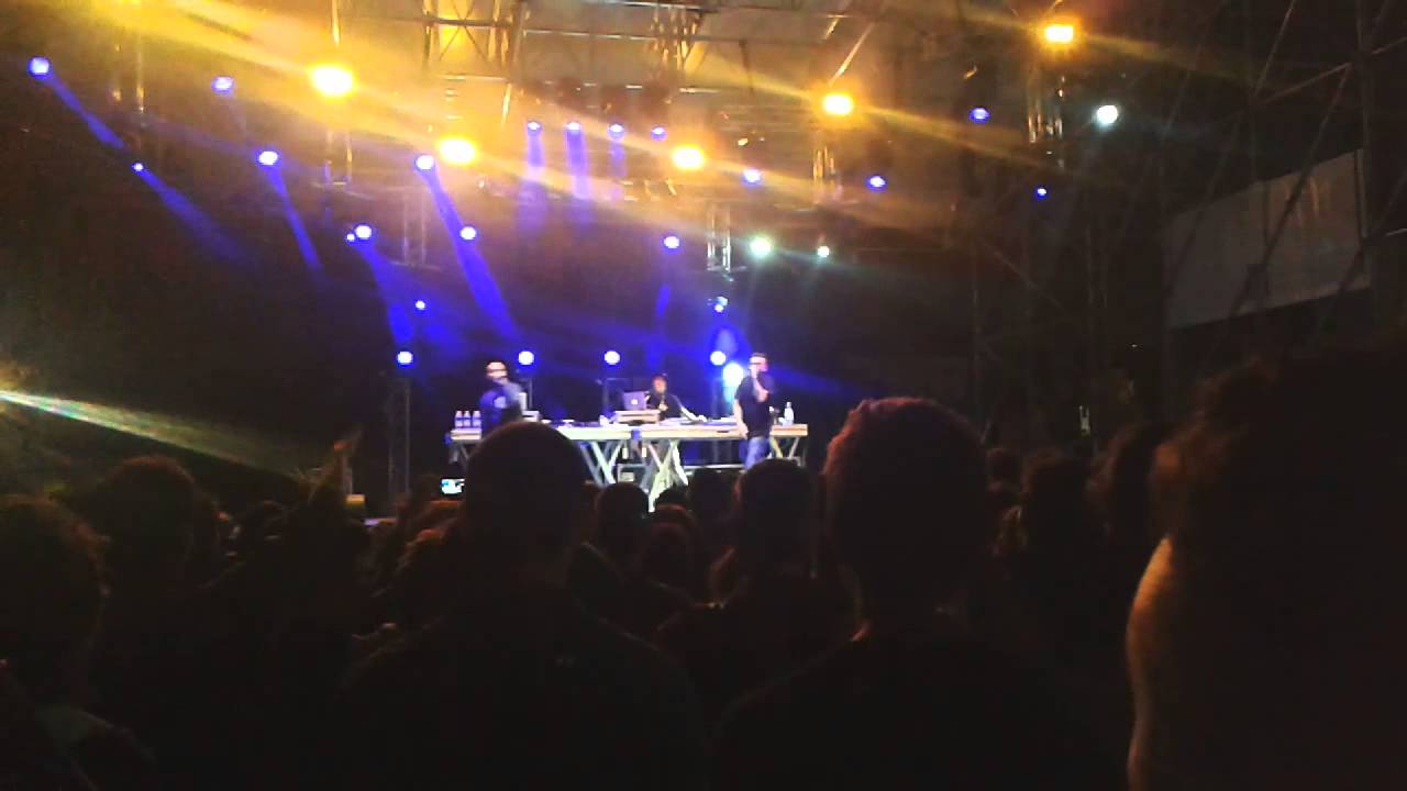 Stokka & Madbuddy & DjShocca - Fragile Live @ Festaradio Onda d'Urto - Brescia