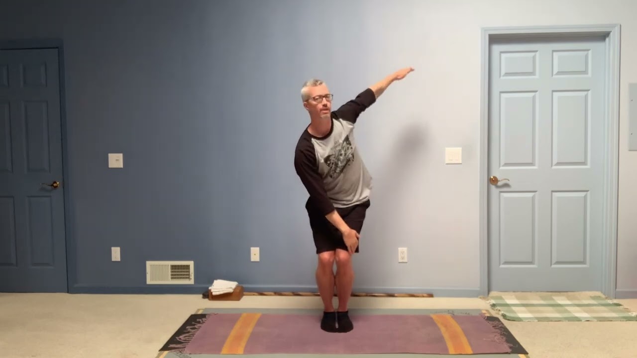 Express Flow session with YogaDan, total body stretch & mobility, moon salutations