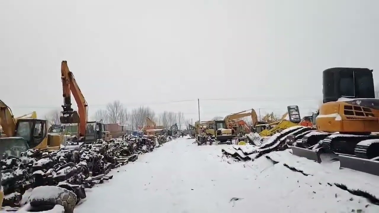 Beautiful snow &excavator 