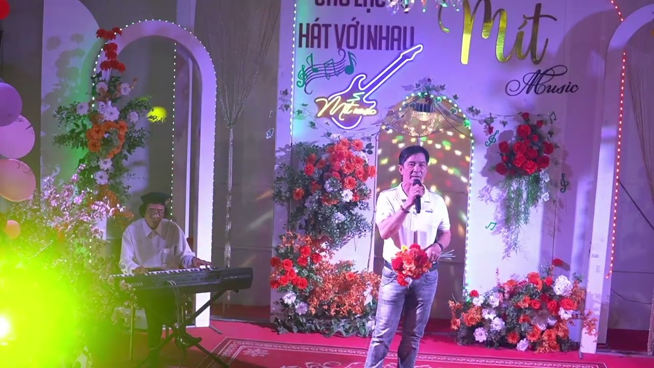 CK /CHUNG MOT BEN DO /TB A TAI 2025 11 03 20 38 53