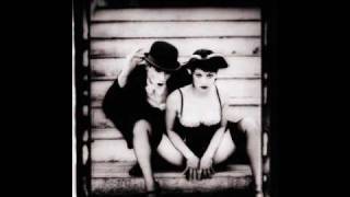 The Dresden Dolls - Train chords