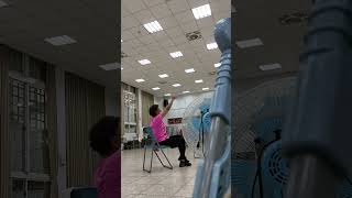 2023-0424 椅-啞鈴訓練