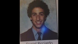 Daniel Riccardo Pees Himself