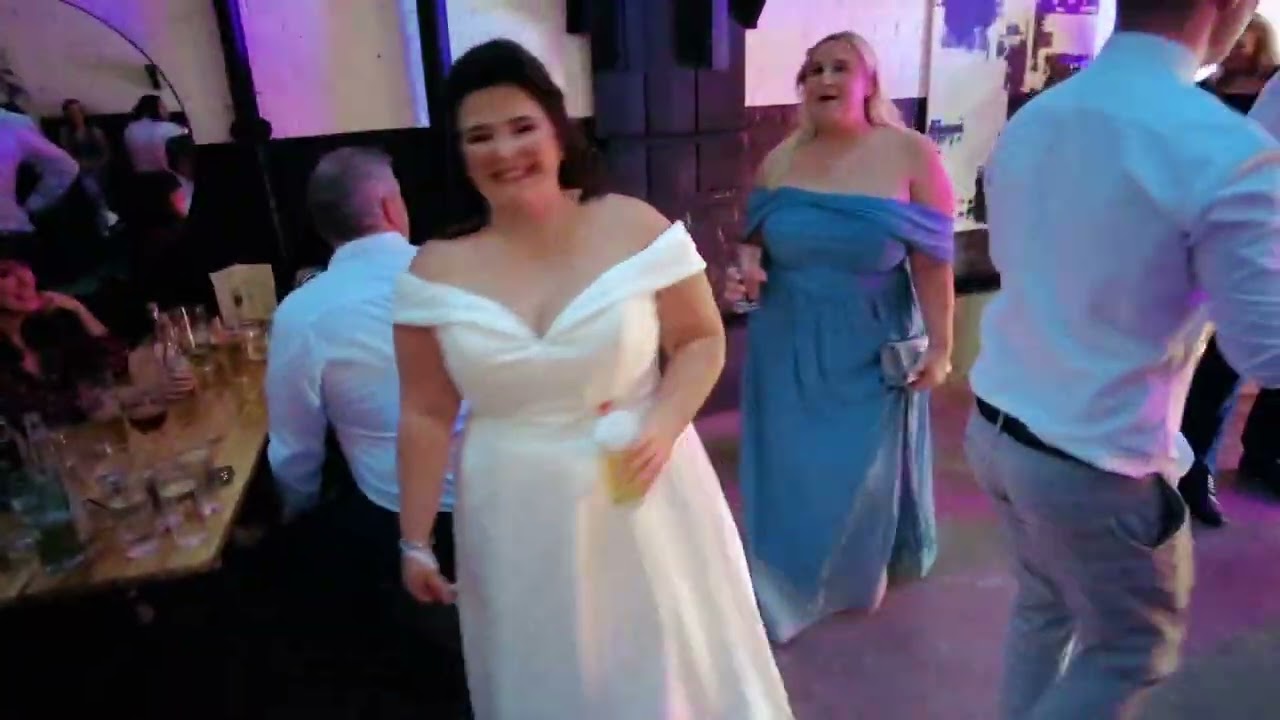 Box Hub | Wedding DJ Glasgow | Fresh Entertainments