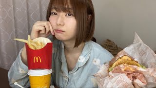 ひたすら食って寝るメンヘラ大学生の夜