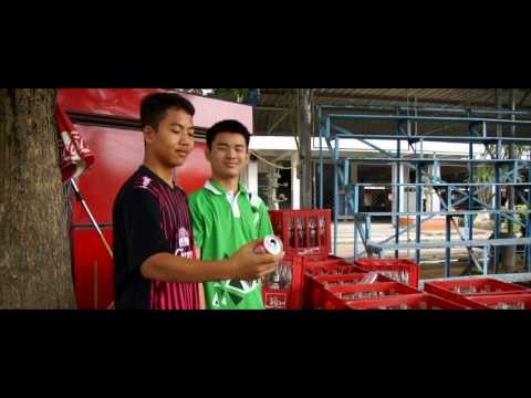 โฆษณาล้อเลียน ฮอลล์