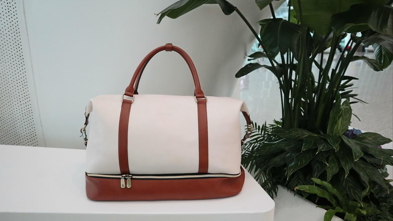 Leather Travel Duffle Bag | Pack with me for Short Trip | Travel Essentials