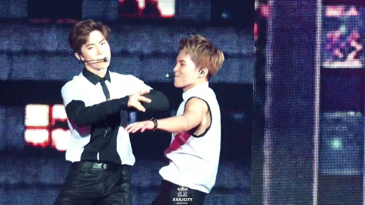 160305 EXOLuXion in Dalian "Play Boy" XIUMIN FOCUS