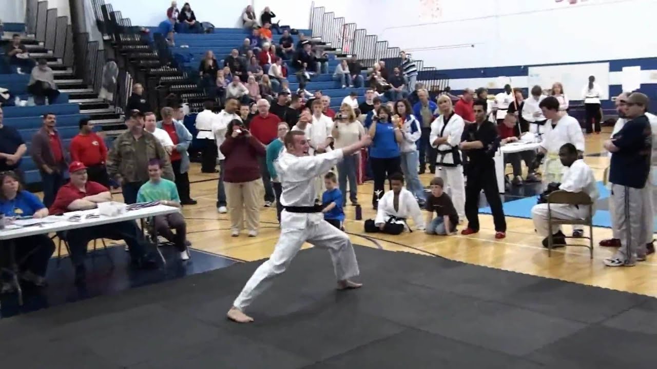 Cole DeRuse Extreme Form @ WKC Qualifier 2010