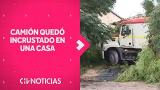CONDUCTOR EBRIO perdió el control e impactó su camión contra una casa en San Bernardo - CHV Noticias