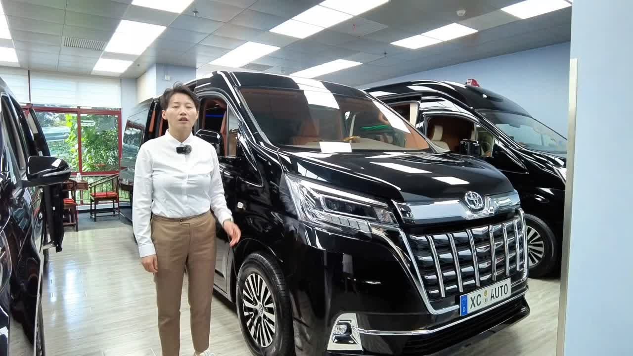 首席鉴车官 进口丰田海狮七座半隔断商务车 3.5L V6大排量 商务家用都可以 - YouTube