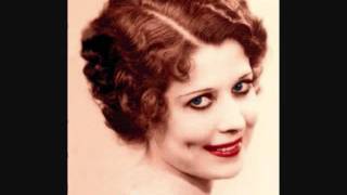 Annette Hanshaw - Here We Are (1929) chords