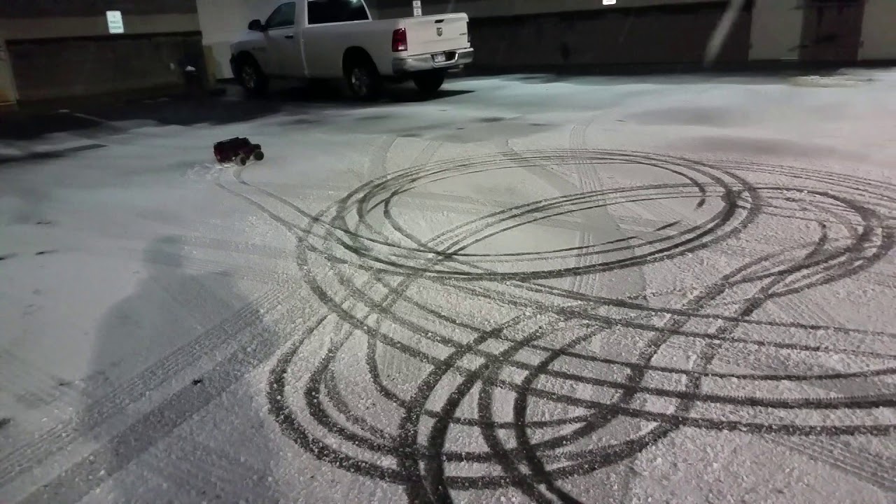 Traxxas trx4 castle mamba x brushless system. Snow drift rear locked only