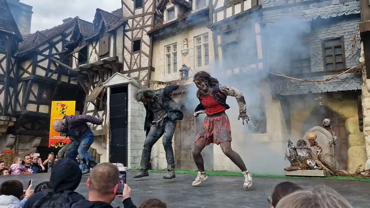 La perf incroyable des zombies d'Asterix (peur sur le parc - 2024)