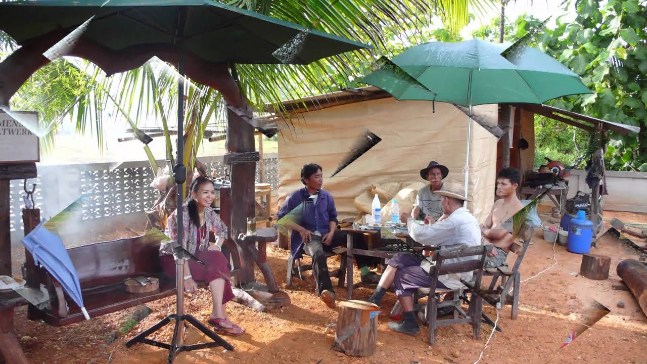 Building a house in Thailand-อาคารบ้านในประเทศไทย