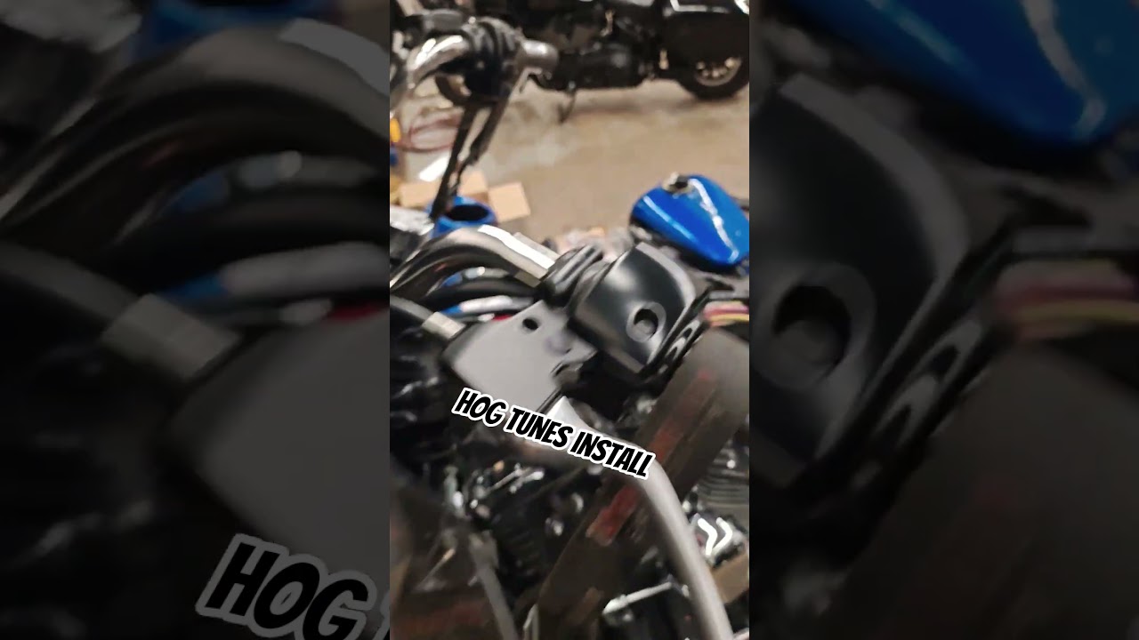 installing a hog tunes audio kit on a Ultra. 