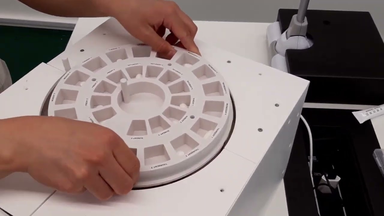 Automatisierte Medikamentenverwaltung - Semesterarbeit 2024 - Mechatronik Trinational