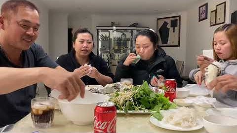 #24: Ăn cá nướng mỡ hành cuốn bánh tráng chấm mắm me cùng gia đình