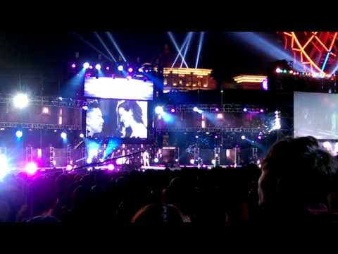 ２０１５ 紫耀義大跨年演唱會 柯有倫 - Be ur man  ( 現場 )