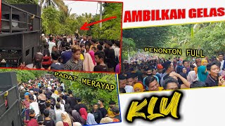 THE CROWD WENT WILD HALFWAY THROUGH THE SONG AT THE IRAMA INDONESIA STREET ORCHESTRA LIVE IN GUMA...