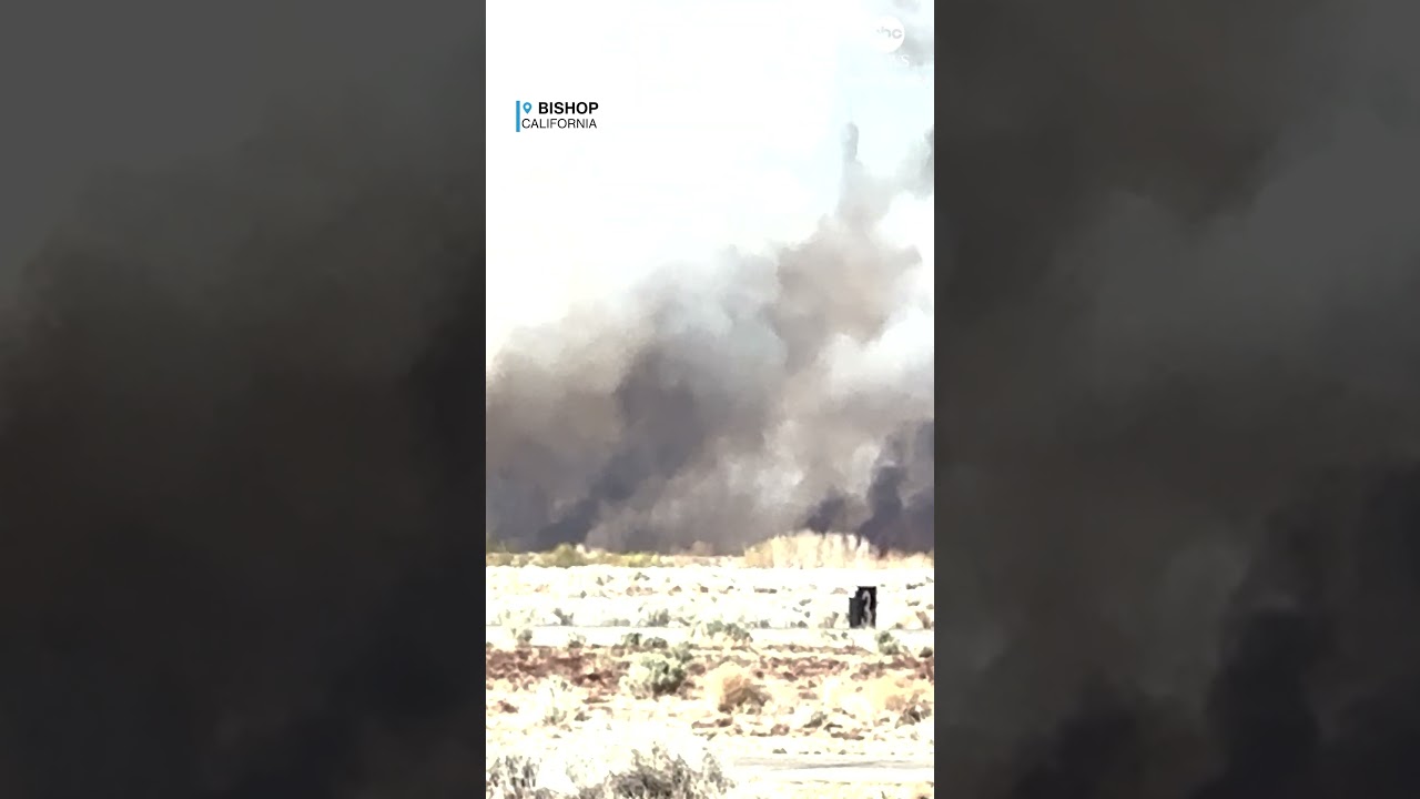 Massive plume of smoke seen from Silver Fire in California