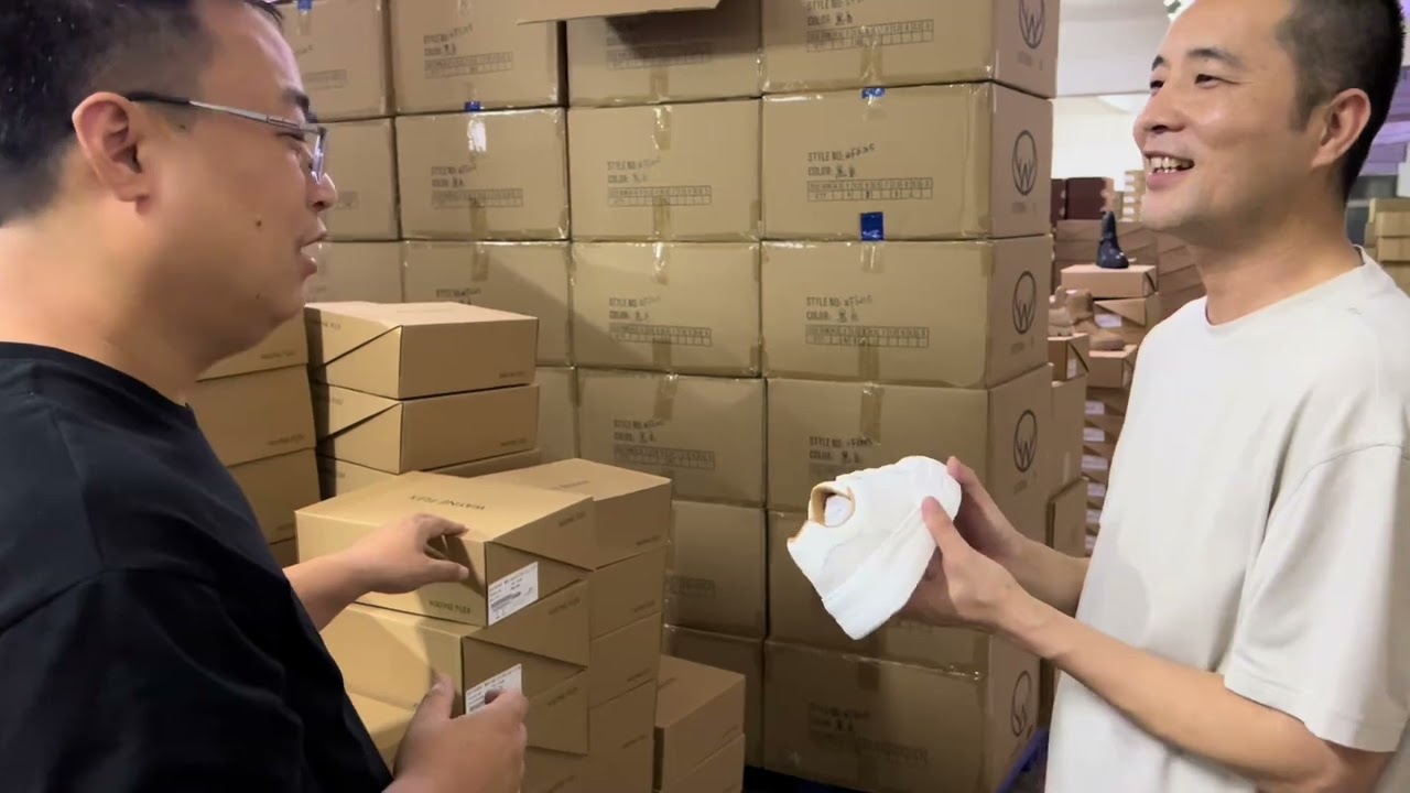 外面几千上万的真皮鞋，成本也才小几百，内部专线代工厂你知道吗 #外贸鞋 #鞋子代工厂 #短靴