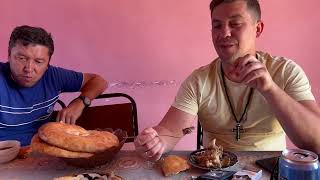Русские Узбекистанцы пробуют Мясо по Домашнему!Туркменский Джиз !Ташкент!