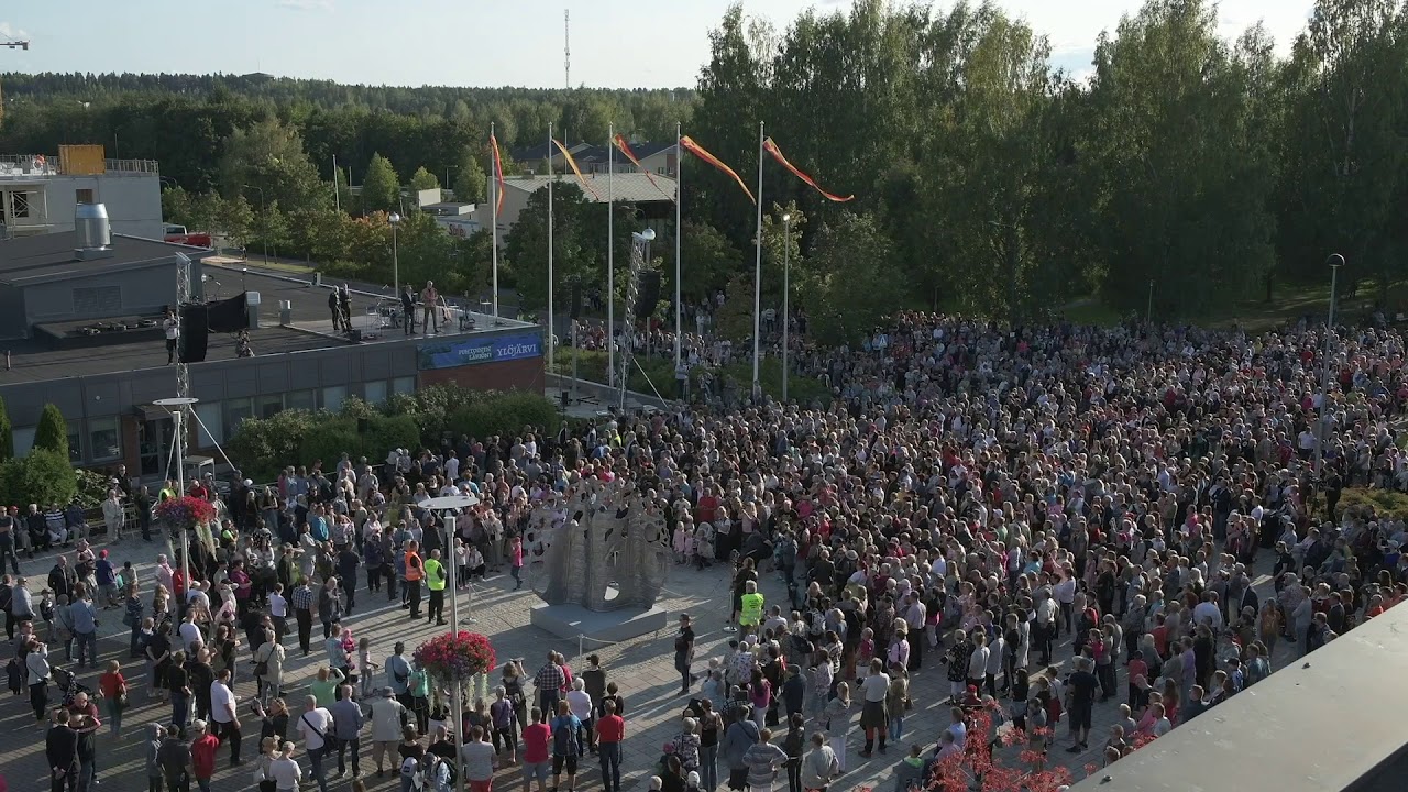 Eppu Normaali -veistoksen julkistaminen Ylöjärvellä 29.8.2018