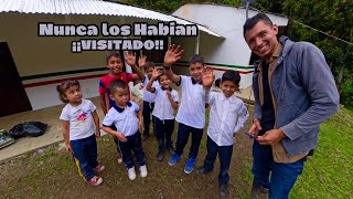 Una Escuela en Medio de la Selva| Nunca los Habían Visitado