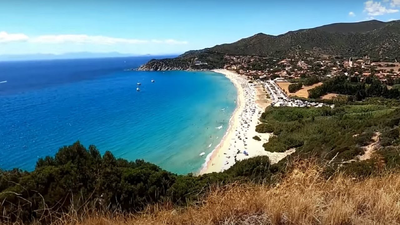Solanas, spiaggia dal mare verde acqua | Sardegna 2021