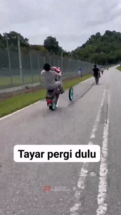 cium jalan itu pasti💋 #ex5